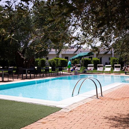 Hotel Eden Carovigno Extérieur photo