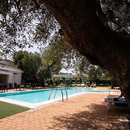 Hotel Eden Carovigno Extérieur photo
