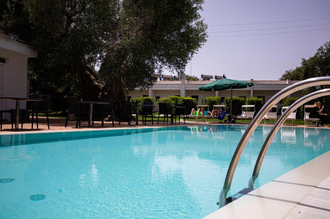 Hotel Eden Carovigno Extérieur photo